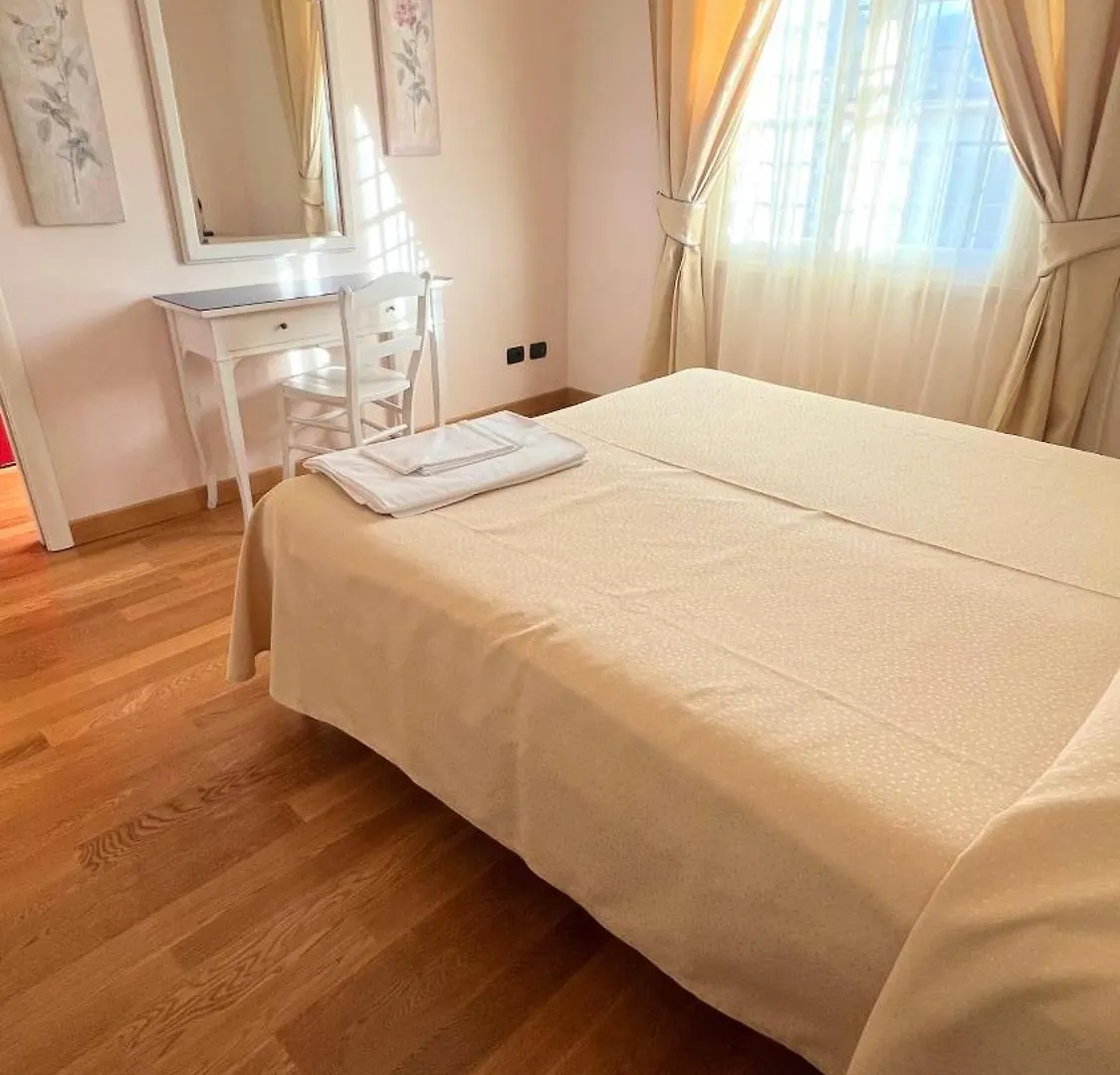 Appartamento Giardino Dei Colori 212 Pool And Family Friendly Toscolano-Maderno